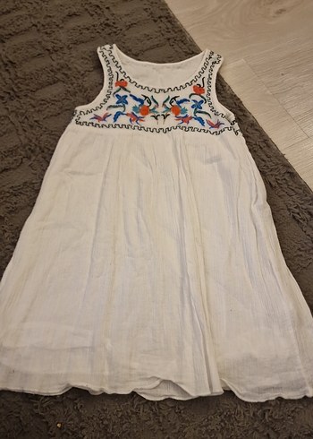 Nakışlı Beyaz Kız Çocuk Bohem Elbise