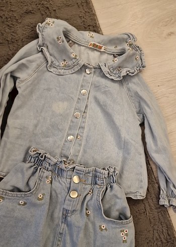 5 Yaş Beden gri Renk Nakışlı Gri Denim Kız Elbisesi