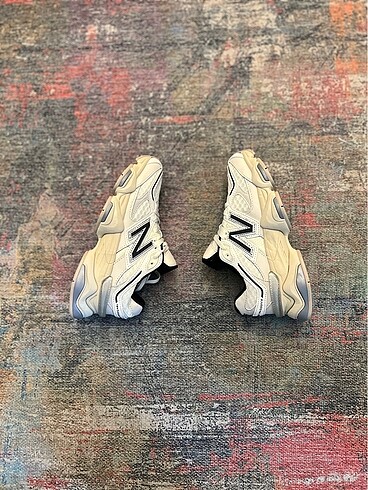 39 Beden New Balance 9060 Sneaker