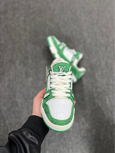 38 Beden Louıs vuıtton Sneaker