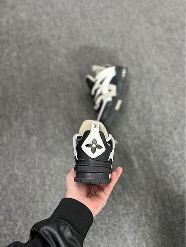 36 Beden siyah Renk Louıs vuıtton Sneaker