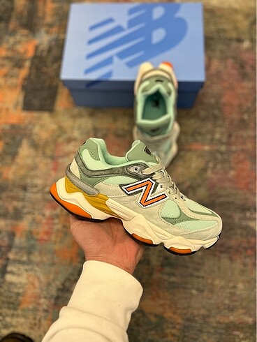 New Balance 9060 Tootpaste