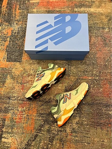 New Balance New Balance 9060 Tootpaste