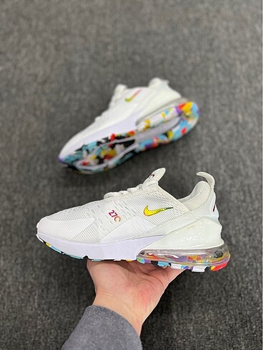38 Beden beyaz Renk Nike Air Max 270