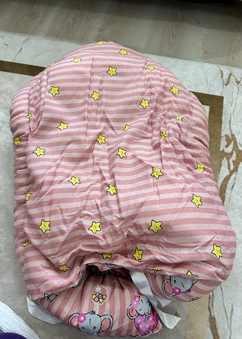 Pembe Desenli Çocuk Uyku Yastığı - Görsel 4