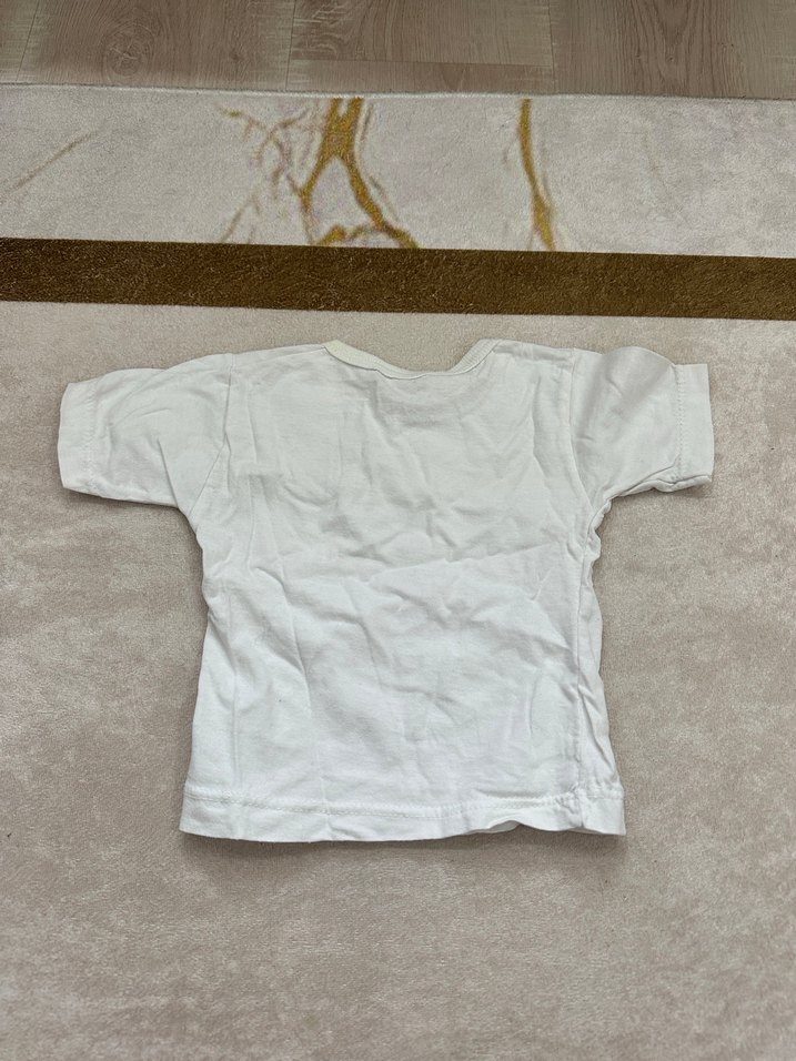 Beyaz Çocuk Atlet - Görsel 2