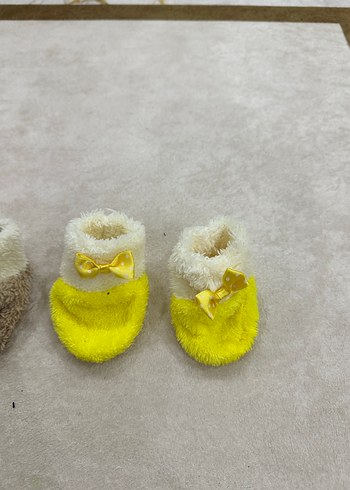 Kızlar için Renkli Bağcıklı Sıcak Ev Terlikleri - Görsel 2