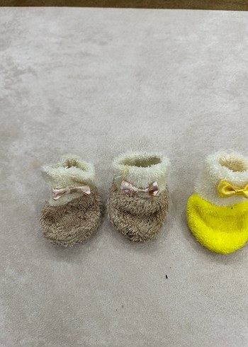 Kızlar için Renkli Bağcıklı Sıcak Ev Terlikleri - Görsel 3