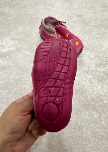 Pembe Nakışlı Kız Çocuk Kaydırmaz Terlik - Görsel 3