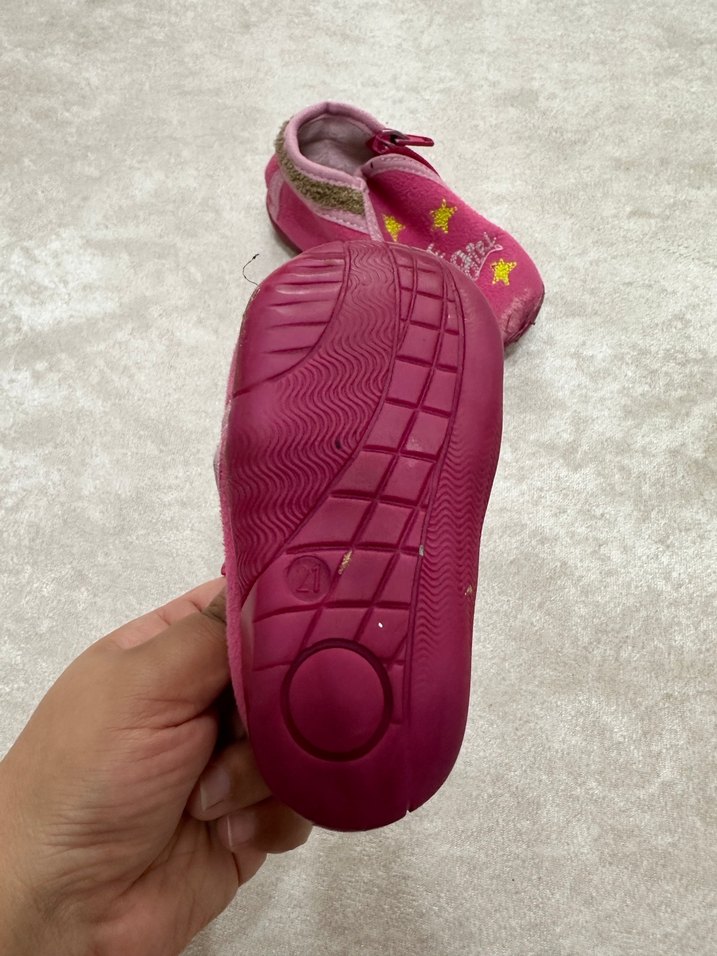 Pembe Nakışlı Kız Çocuk Kaydırmaz Terlik - Görsel 3