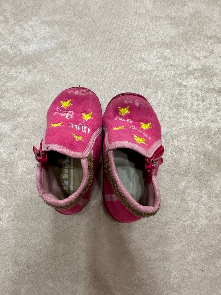 Pembe Nakışlı Kız Çocuk Kaydırmaz Terlik - Görsel 4