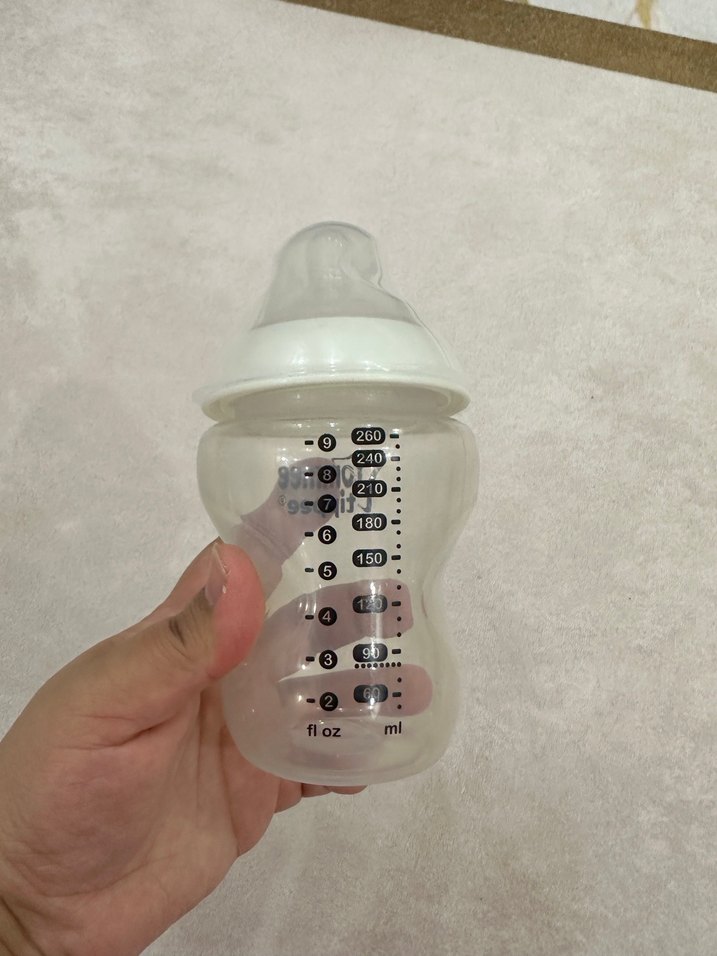 Tommee Tippee Beyaz Bebek Biberonu - Görsel 2