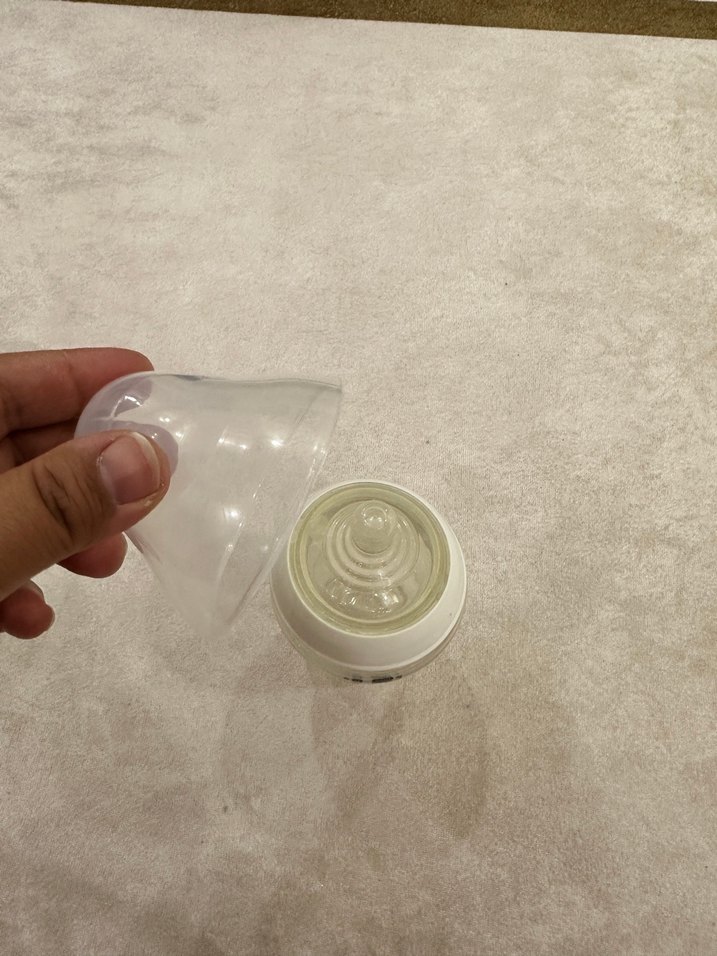 Tommee Tippee Beyaz Bebek Biberonu - Görsel 4