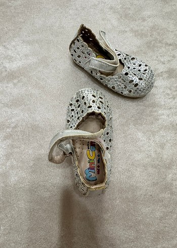 Kız Çocukları için Payetli Beyaz Babet - Görsel 3