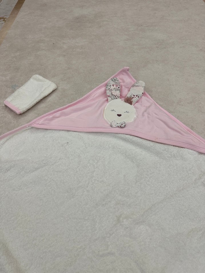 Pembe Kapüşonlu Bebek Battaniyesi - Görsel 2