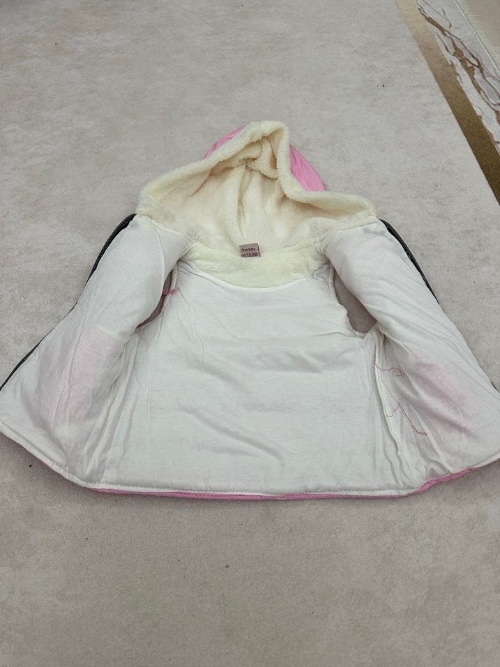 Kız Çocuk Kapüşonlu Nakışlı Pembe Yelek - Görsel 2