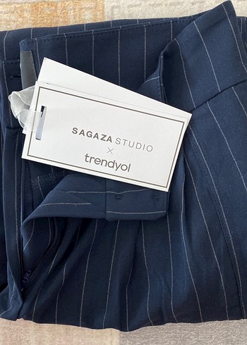 Trendyol & Milla Kadın Regular Fit Pilili Midi Kot Pantolon