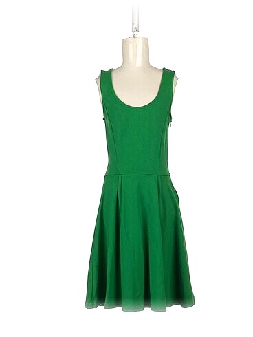 PreLoved Kısa Elbise %70 İndirimli.
