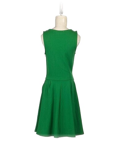 s Beden PreLoved Kısa Elbise %70 İndirimli.