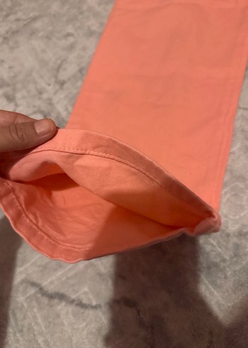 10 Yaş Beden Pembe Rahat Kesim Kız Pantolonu