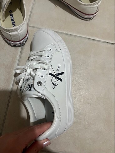 38 Beden beyaz Renk Calvin klein sneakers