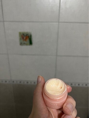 Clinique göz kremi - Görsel 2