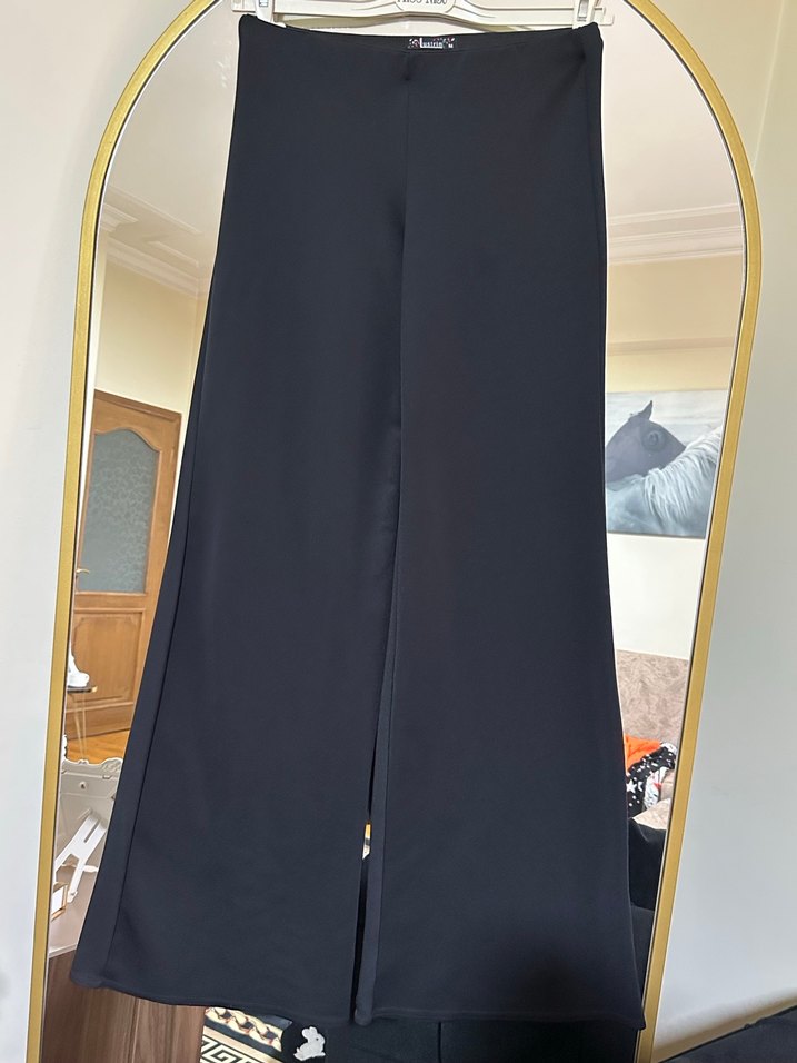 Kadın Siyah Pilili Uzun Kumaş Pantolon - Görsel 3