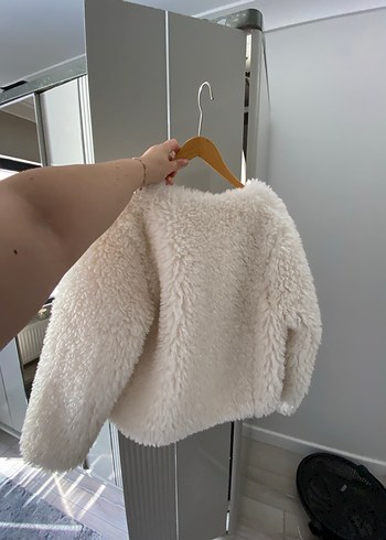 Zara Beyaz Kürk