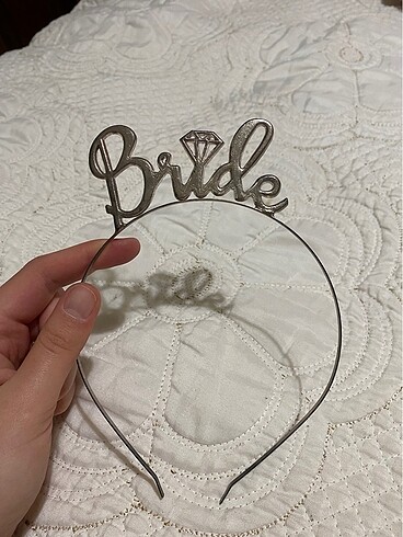 Bride tacı