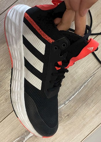 39 Beden kırmızı Renk Adidas Siyah Kırmızı Bağcıklı Basketbol Ayakkabısı Orijinal