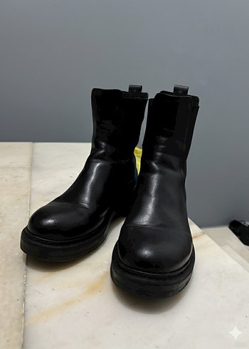 Siyah Minimalist Blok Topuklu Kadın Bot - Görsel 2