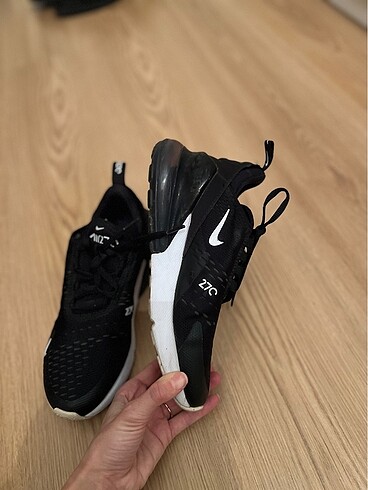 38,5 Beden Nike W air max270 ORJİNAL