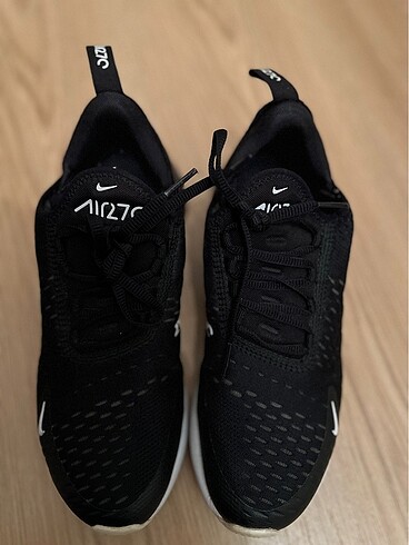 38,5 Beden siyah Renk Nike W air max270 ORJİNAL