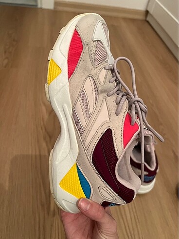 38 Beden ten rengi Renk Reebok ORJİNAL SPOR AYAKKABI