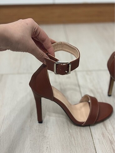 41 Beden kahverengi Renk Shein 10 cm Topuklu Sandalet