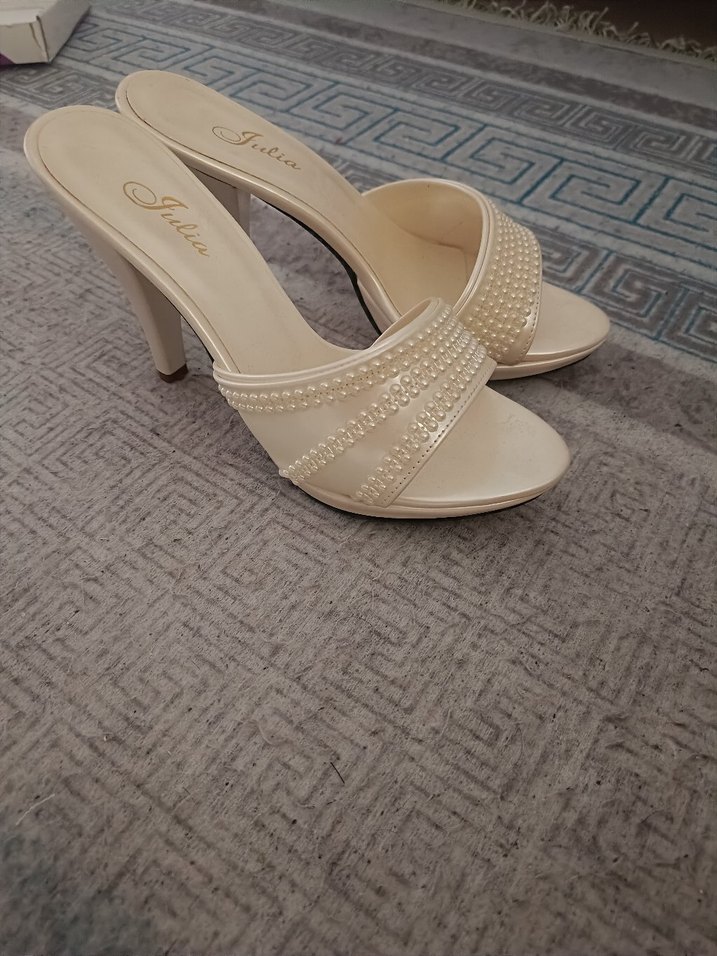 Beyaz İnci İşlemeli Stiletto Gelin Ayakkabısı - Görsel 2