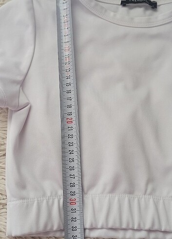 l Beden beyaz Renk Trendyol Milla crop