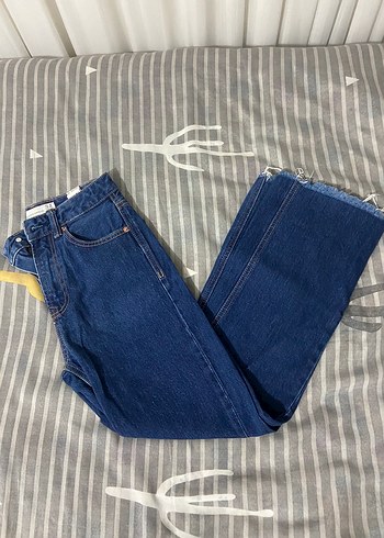 Stradivarius Koyu Mavi Rahat Kesim Denim Jean
