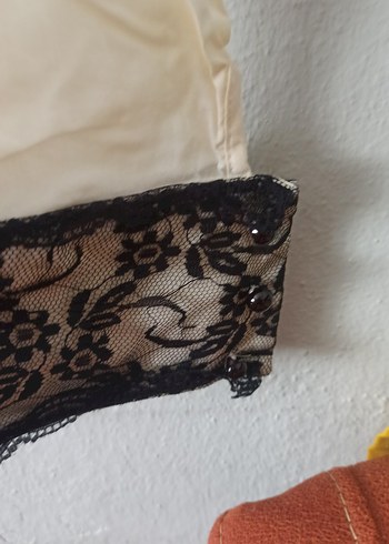 m Beden ten rengi Renk Düğmeli Vintage Beyaz Gömlek Siyah Nakışlı