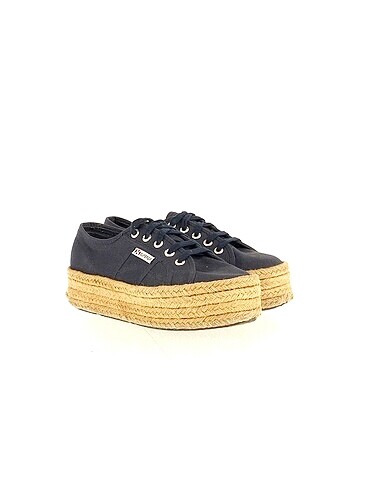 Superga Superga Spor Ayakkabı %70 İndirimli.