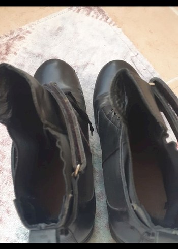 %100 deri Siyah Kadın Bot - Görsel 4