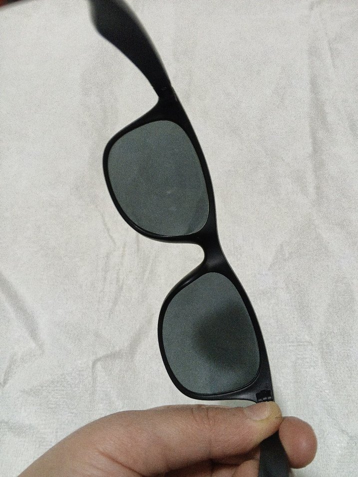 Şeffaf Siyah Kadın Güneş Gözlüğü - Görsel 3
