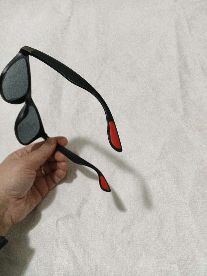 Şeffaf Siyah Kadın Güneş Gözlüğü - Görsel 2