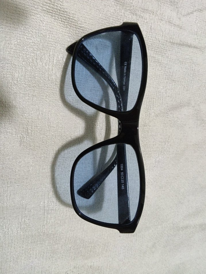 Şeffaf Mavi Camlı Minimalist Kadın Güneş Gözlüğü - Görsel 3