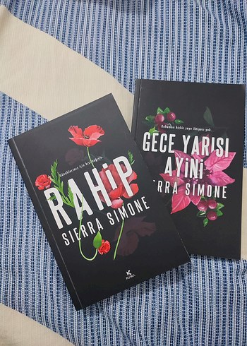 Rahip / Gece Yarısı Ayini - Sierra Simone - Pukka Yayınları
