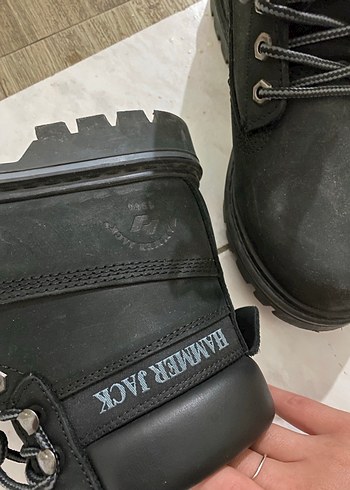 Hammer Jack Siyah kadın bot - Görsel 4