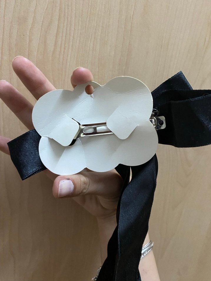 Siyah Parlak Fiyonk Saç Aksesuarı - Görsel 3