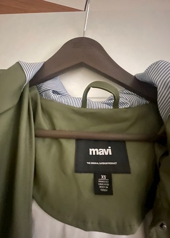 Drapeli Midi Kadın Yağmurluk - Görsel 3