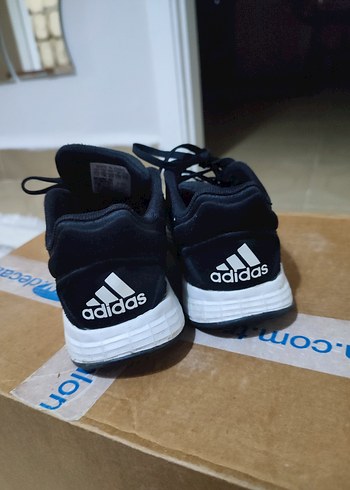 29 Beden siyah Renk Adidas Siyah Elastik Spor Ayakkabısı