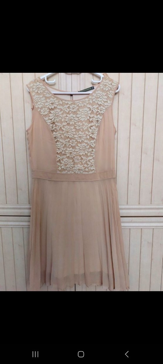 Bej Dantel Detaylı Elbise - Görsel 2